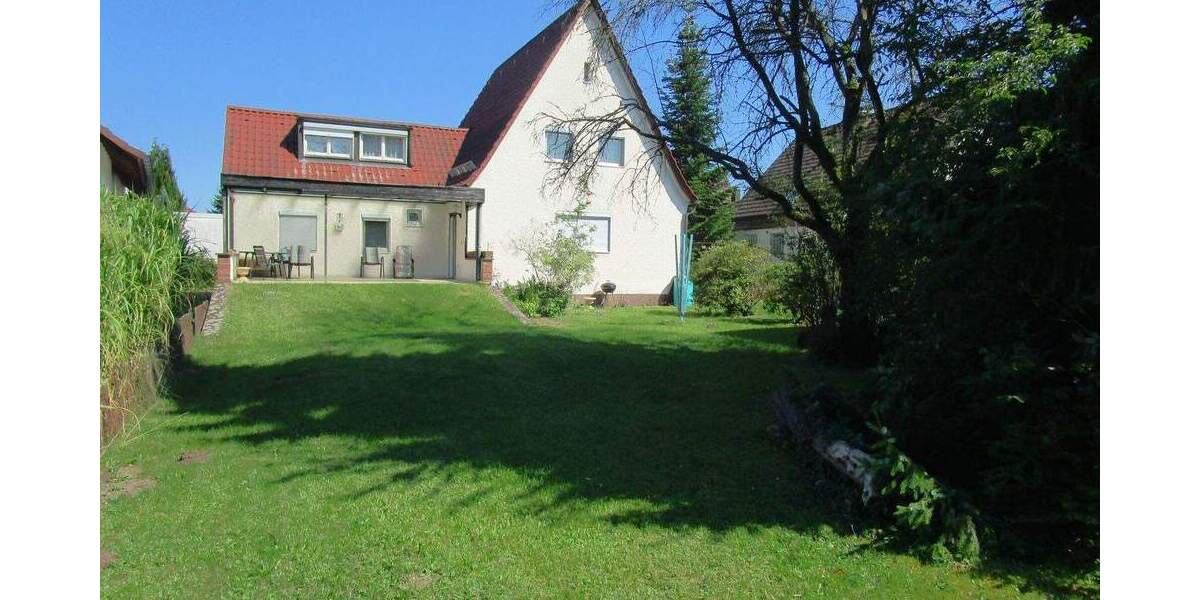 Einfamilienhaus Nürnberg Moorenbrunn - 5 Zimmer, 131 m&sup2;, 420.000&euro; | Angebot:25802239