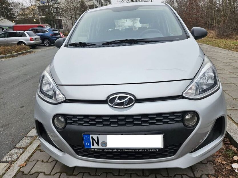 i10