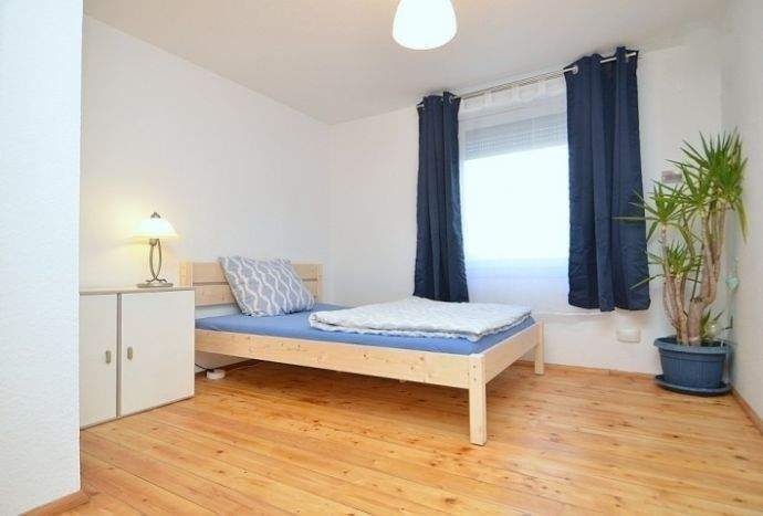 Provisionsfrei! Bereits freie & freundliche 2-Zimmer-Wohnung im 1.Stock in charmantem Mehrfamilienhaus am Wöhrder See