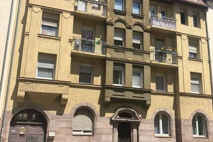 Charmante Altbauwohnung mit 3,5 Zimmern in Nürnberg-Steinbühl 3 zimmer