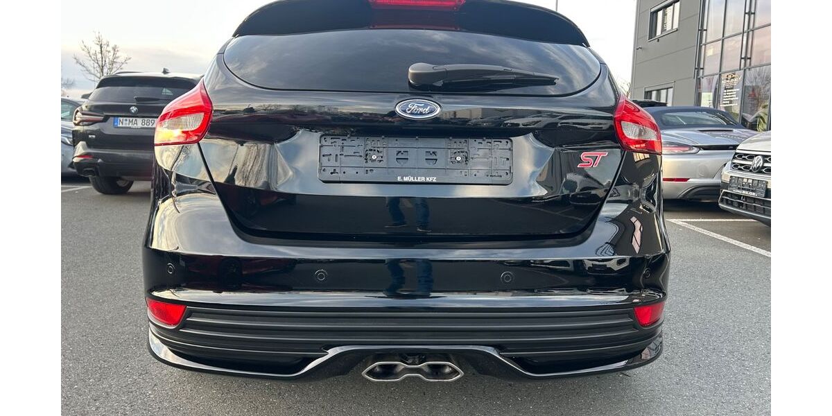 Ford Focus 182.545 km 9.950 &euro; Fürth 90763