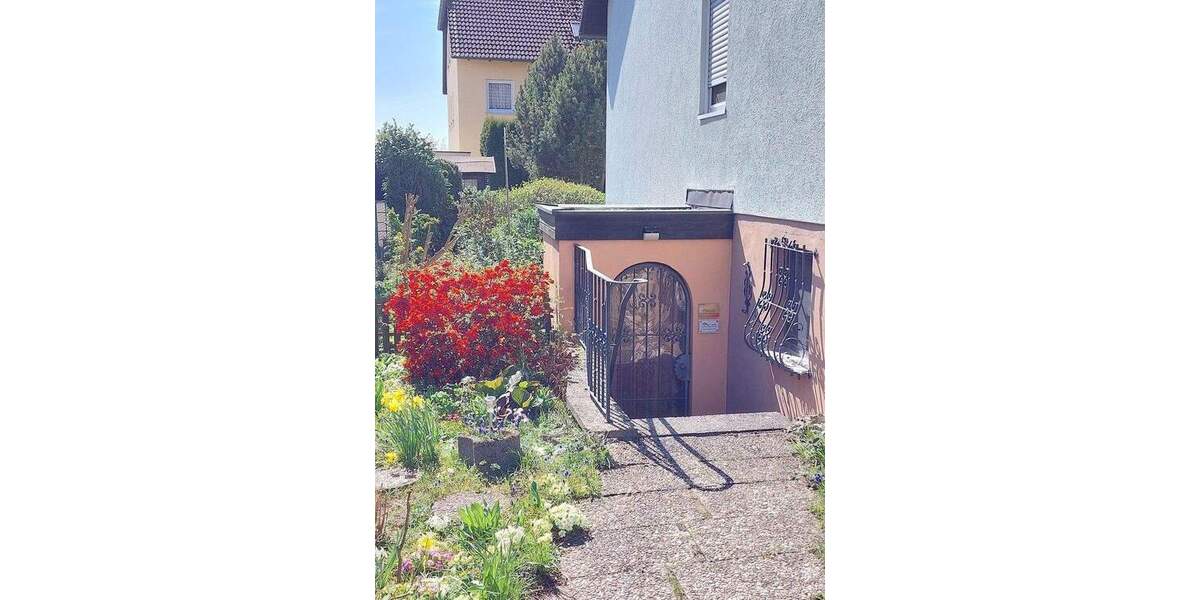 Mehrfamilienhaus, Wohnhaus Cadolzburg - 9 Zimmer, 245 m&sup2;, 659.000&euro; | Angebot:25654284