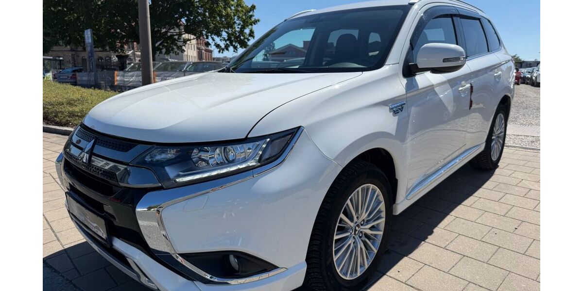 Mitsubishi Plug-in Hybrid Outlander 118.872 km 17.900 &euro; Fürth 90763