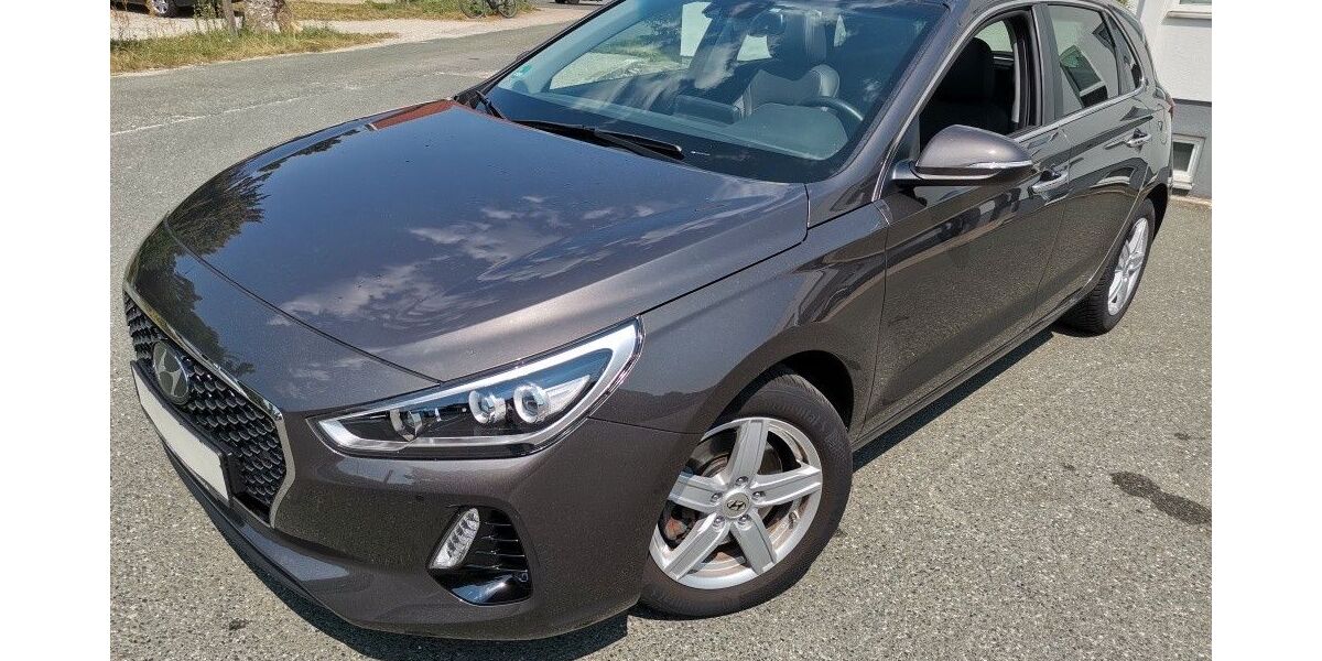 Hyundai i30 38.450 km 16.999 &euro; Fürth 90762