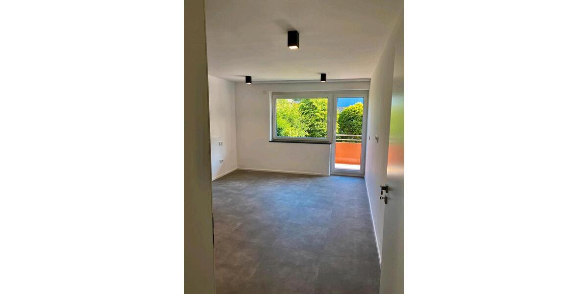 Hochparterre Feucht - 3 Zimmer, 78 m&sup2;, 1.180&euro; | Angebot:25755021