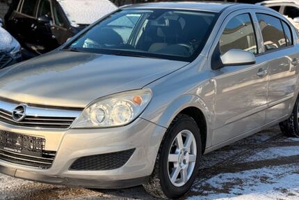 Opel Astra 73.898 km 5.990 &euro; Erlangen 91056