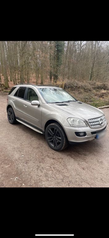 Mercedes-Benz ML 320 309.000 km 7.200 € Veitsbronn 90587