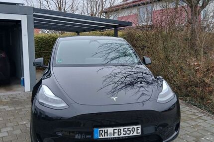 Tesla Model Y 24.560 km 36.900 € Kammerstein 91126