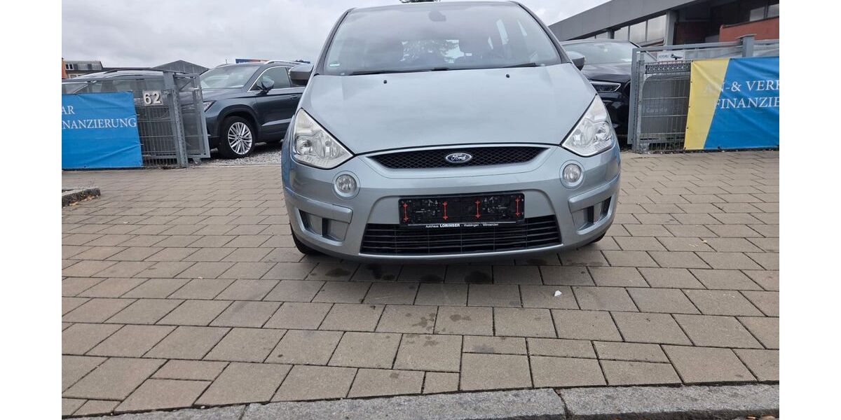 Ford S-Max 239.142 km 3.999 &euro; Fürth 90763