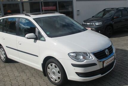 VW Touran 143.000 km 4.900 € Oberasbach 90522