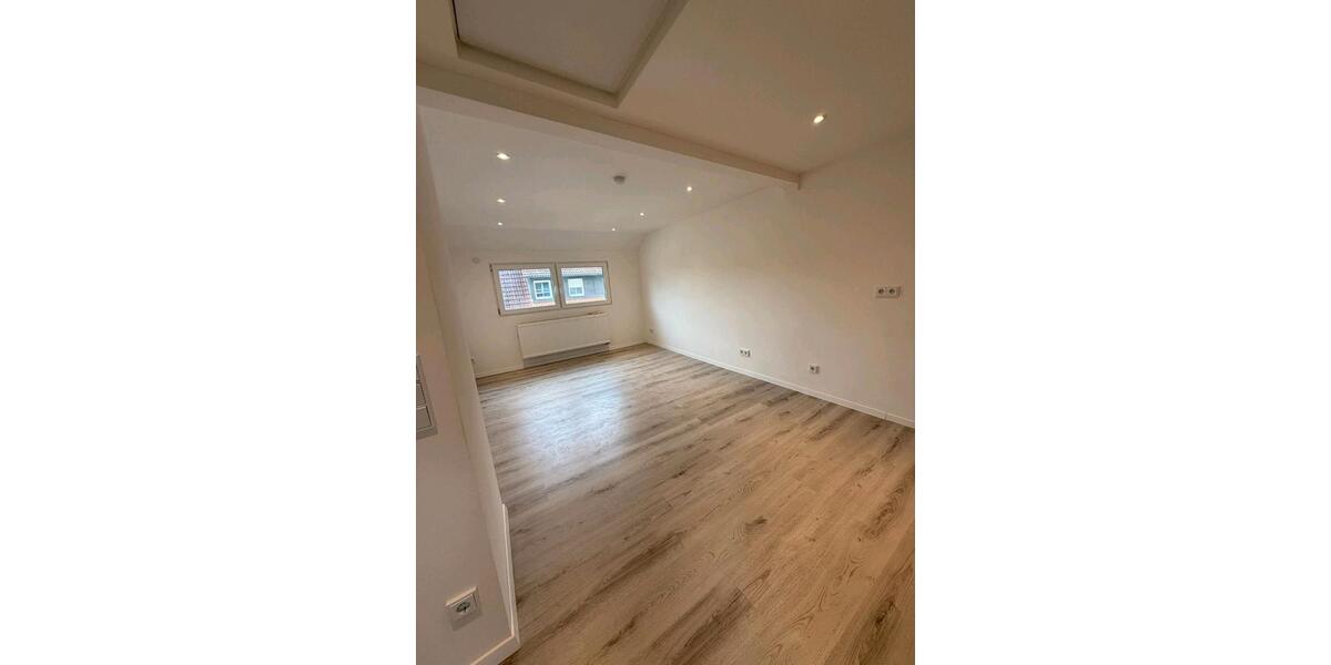 Neu Renoviert 2 Zimmer Wohnung ca. 50 qm in der Nähe Piasten zimmer