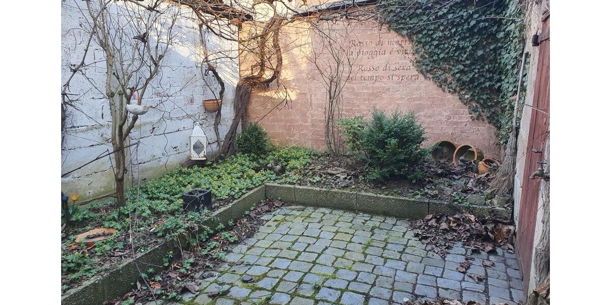 Mehrfamilienhaus, Wohnhaus Fürth Eigenes Heim - 16 Zimmer, 380 m&sup2;, 675.000&euro; | Angebot:26367841