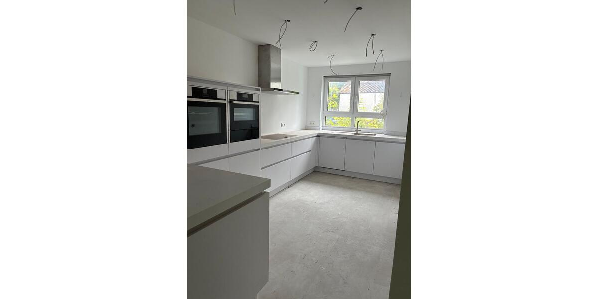 Einfamilienhaus Cadolzburg - 6.5 Zimmer, 180 m&sup2;, 549.000&euro; | Angebot:27055055
