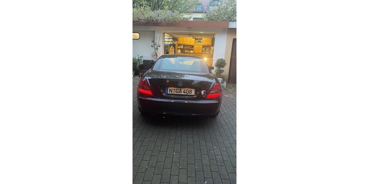 Mercedes-Benz SLK 200 111.150 km 8.999 &euro; Nürnberg 90403
