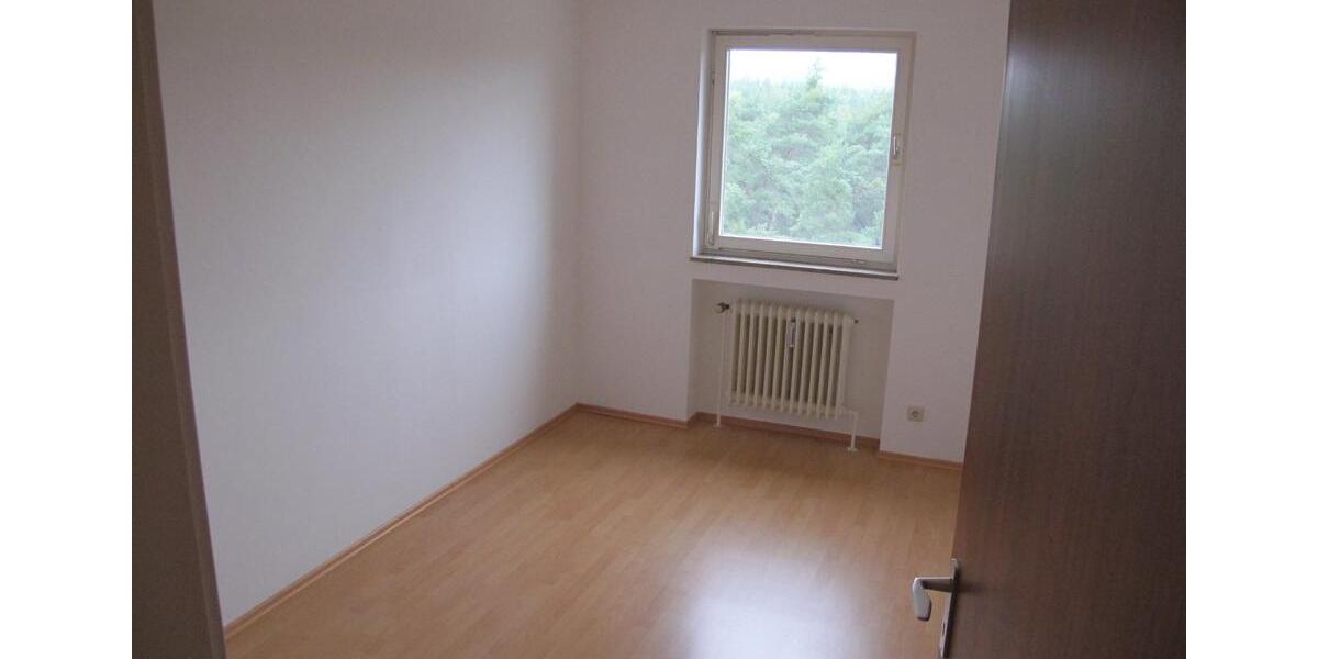 80 q2m Wohnung für 3er Studenten-WG 3 zimmer