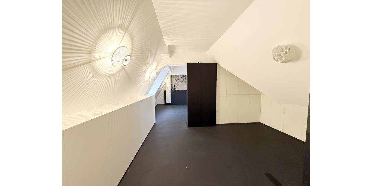 Etagenwohnung Nürnberg Glockenhof - 3 Zimmer, 134 m&sup2;, 2.449&euro; | Angebot:26257773