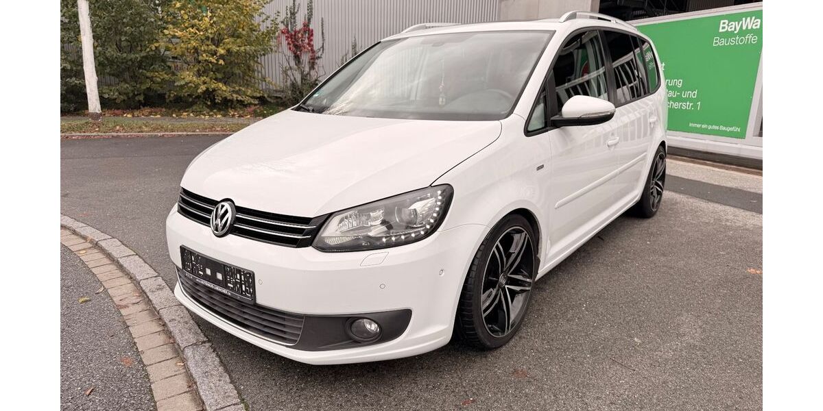 VW Touran 233.000 km 8.490 &euro; Fürth 90763
