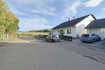 Wohnung zum Mieten in Burgthann 1.080 € 90 m² 4 zimmer