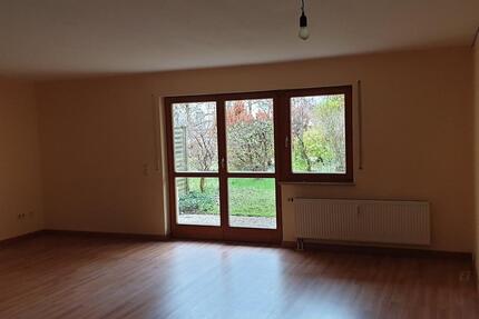 EG Wohnung mit Terrasse und Gartenanteil zimmer