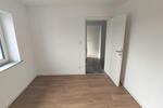 Neu saniertes Einfamilienhaus mit Garage, Garten, Wärmepumpe und Mieter–Strom
