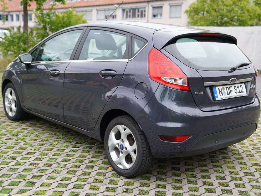 Ford Fiesta 191.000 km 2.999 € Erlangen 91052