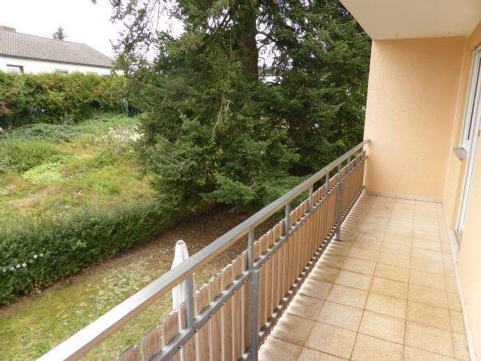 Etagenwohnung Heroldsberg - 4 Zimmer, 105 m&sup2;, 1.100&euro; | Angebot:25780664