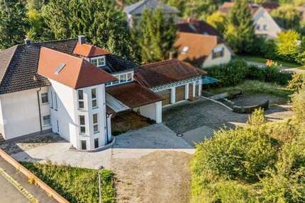 Haus zum Kaufen in Effeltrich 590.000 € 155.68 m² 9 zimmer