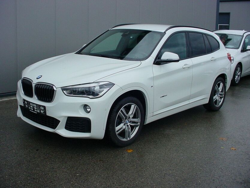 BMW X1 82.000 km 18.900 € Baiersdorf 91083