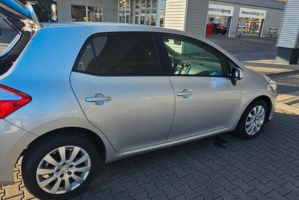 Toyota Auris 264.000 km 5.400 &euro; Nürnberg 90443