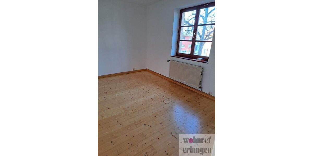 Vermietet wird eine schöne 4 Zimmerwohnung in einem Jugenstilhaus im Zentrum von Erlangen 4 zimmer