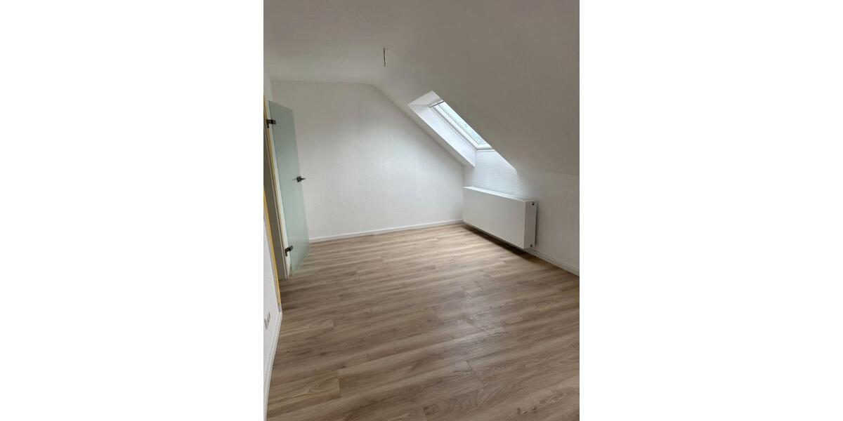 Dachgeschoßwohnung Oberasbach - 3 Zimmer, 51 m&sup2;, 199.000&euro; | Angebot:26995670
