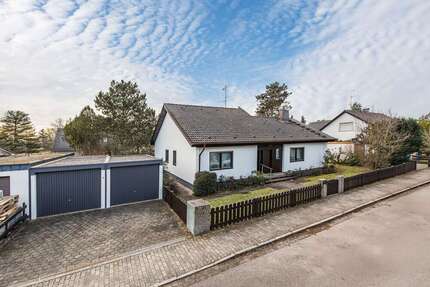 Haus zum Kaufen in Erlangen 770.000 € 136 m²