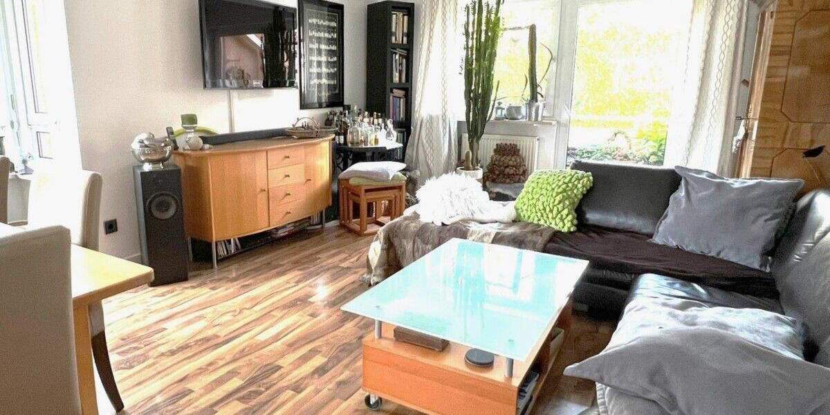 Großzügige 3-Zimmer-Eigentumswohnung mit Garage und 2 Stellplätzen 3 zimmer