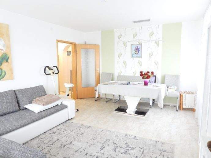 Etagenwohnung Roth - 3 Zimmer, 76 m&sup2;, 215.000&euro; | Angebot:25800897