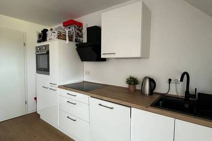 Moderne 2 Zimmer Dachgeschoßwohnung in Sankt Johannis - komplett saniert