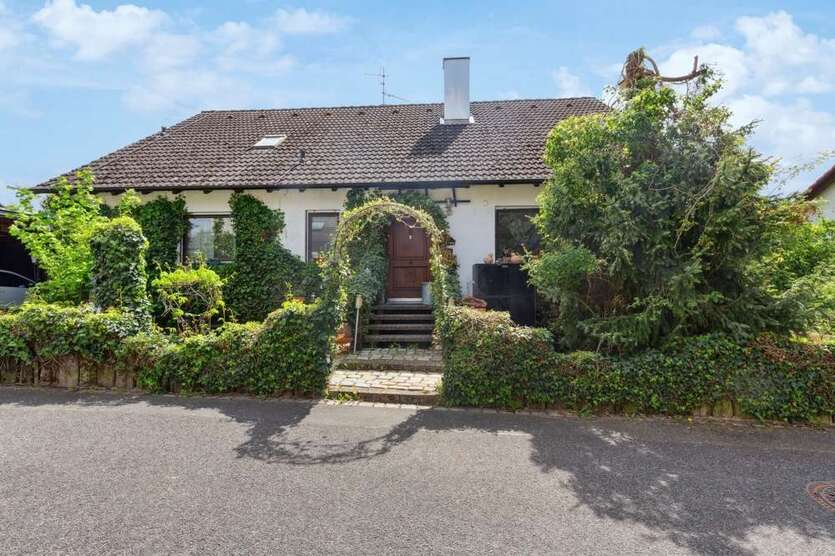 Haus zum Kaufen in Schwarzenbruck Unterlindelburg 380.000 € 152.35 m² 5 zimmer