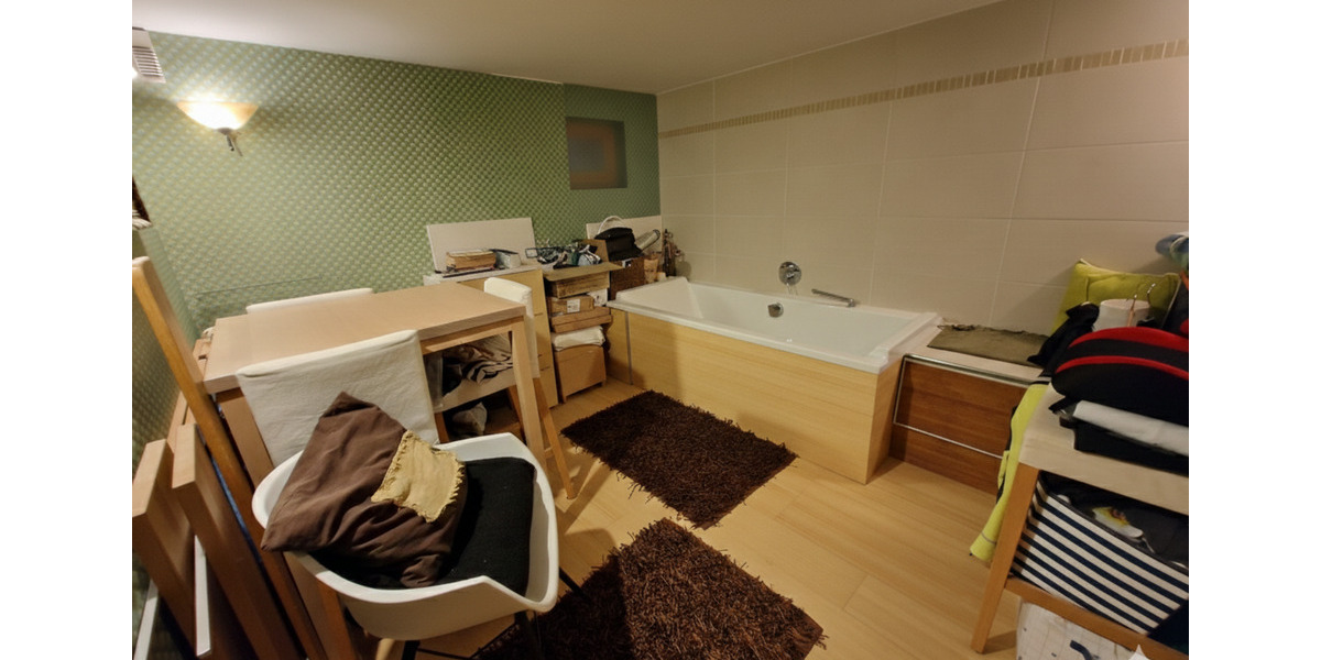 Attraktives Reihenendhaus in 91056 Erlangen-Büchenbach 5 zimmer