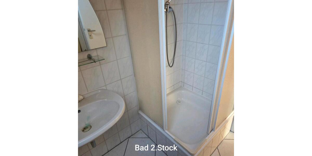 Hausverkauf von Privat mit großem Grundstück 6 zimmer