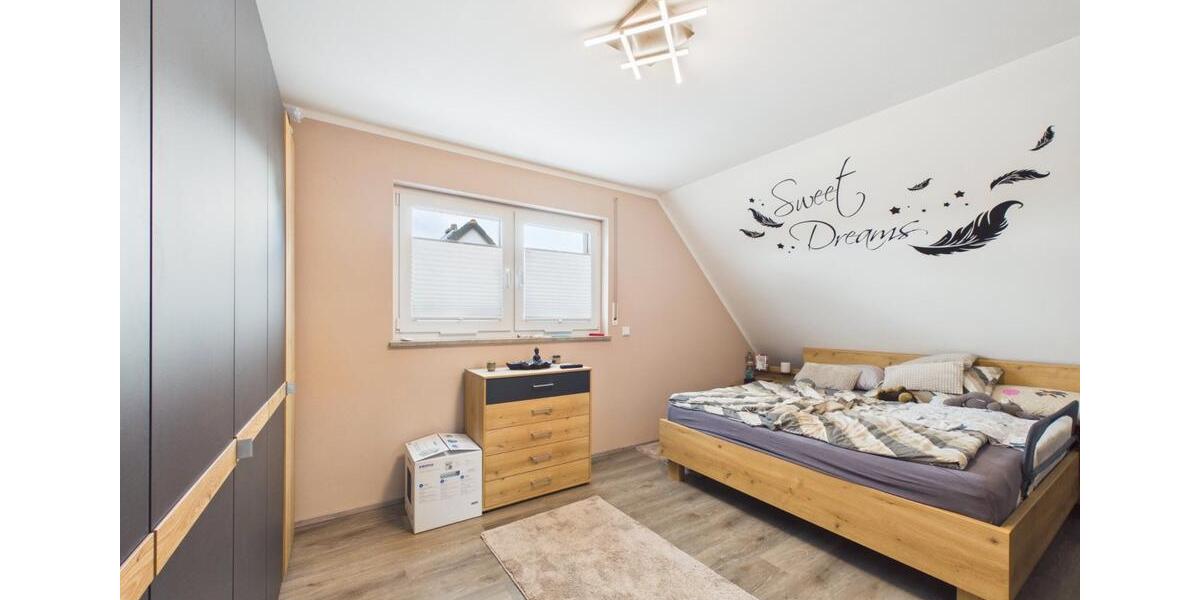 Doppelhaushälfte Burgthann - 6 Zimmer, 150 m&sup2;, 689.000&euro; | Angebot:26944778