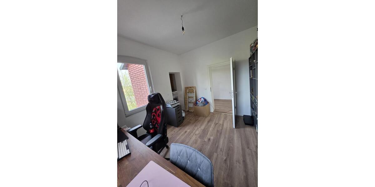 Etagenwohnung Wendelstein - 3 Zimmer, 100 m&sup2;, 1.270&euro; | Angebot:26664508