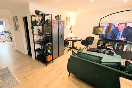 Kernsanierte 3Zi. Maisonette Wohnung inkl. Tiefgarage und Keller 3 zimmer