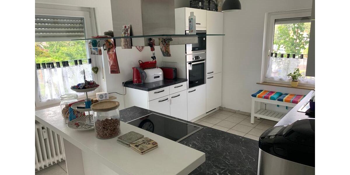 Etagenwohnung Fürth Atzenhof - 4 Zimmer, 122 m&sup2;, 1.550&euro; | Angebot:25256099