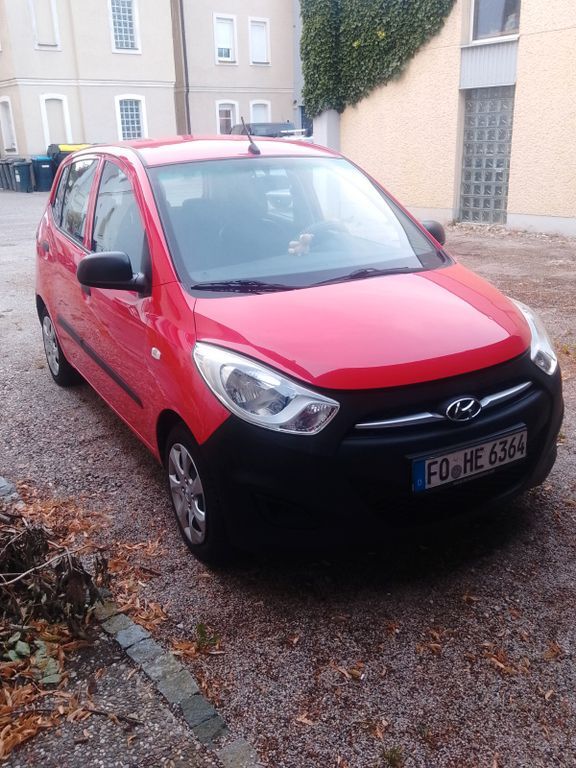 i10