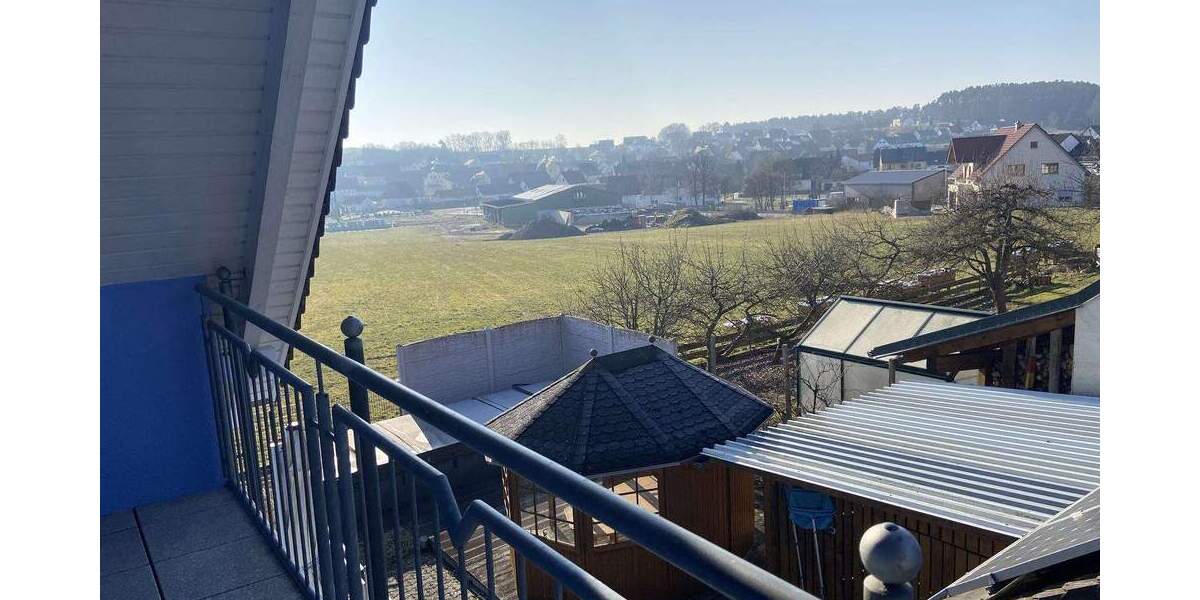 Etagenwohnung Heroldsbach Oesdorf - 4 Zimmer, 127 m&sup2;, 1.075&euro; | Angebot:24669734