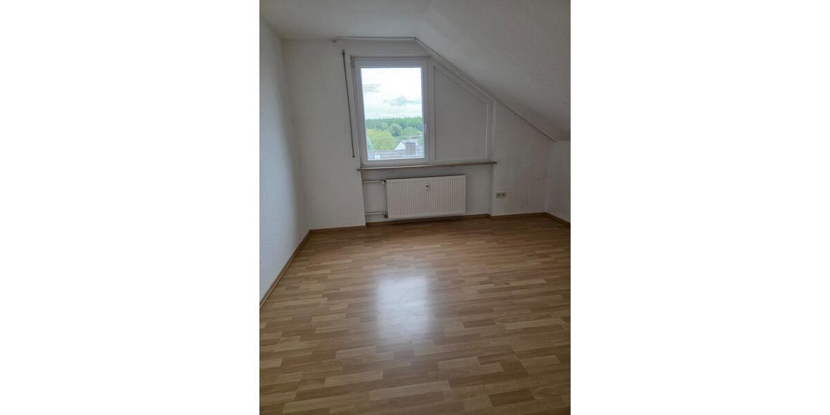Dachgeschoßwohnung Hemhofen - 3.5 Zimmer, 81 m&sup2;, 275.000&euro; | Angebot:27543750
