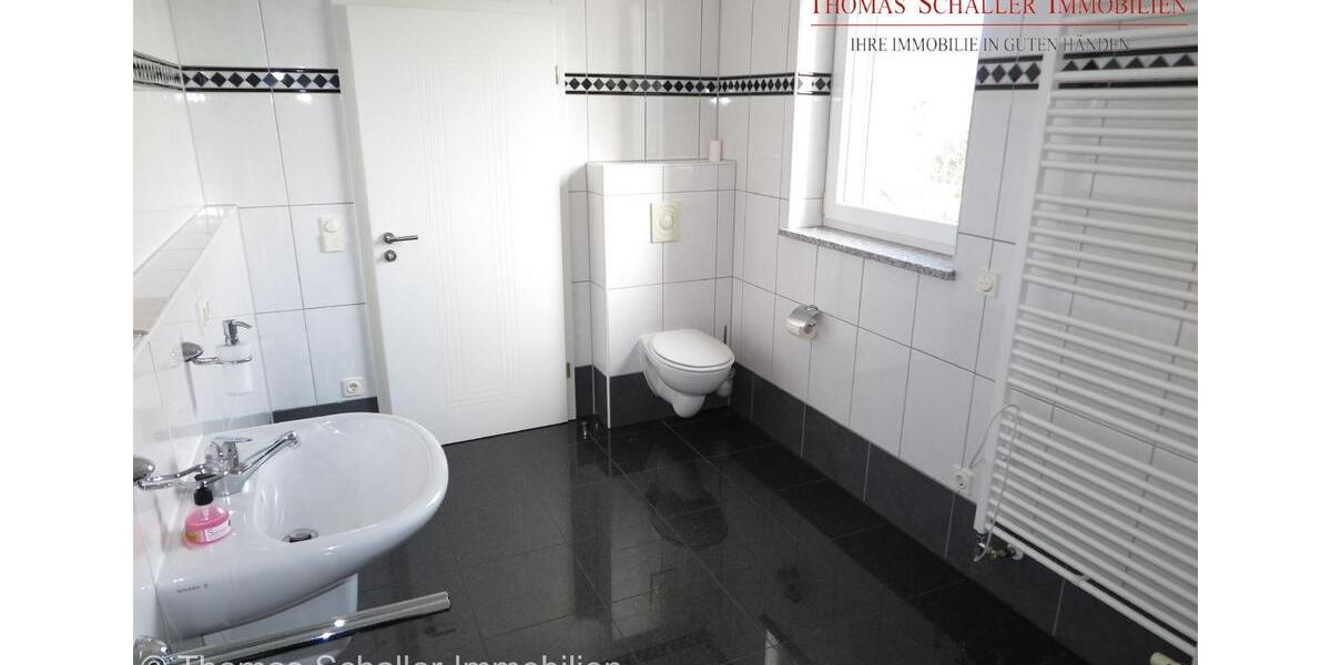 Einfamilienhaus Fürth Atzenhof - 4.5 Zimmer, 240 m&sup2;, 2.500&euro; | Angebot:24769094