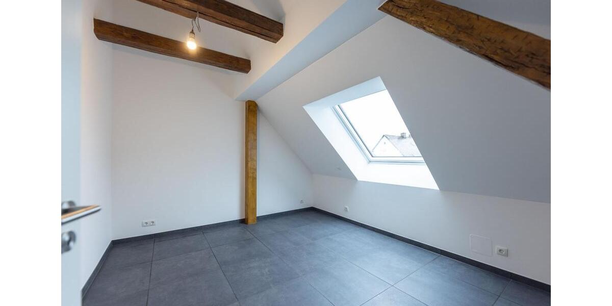 Dachgeschoßwohnung Nürnberg Almoshof - 2 Zimmer, 47 m&sup2;, 700&euro; | Angebot:25641043