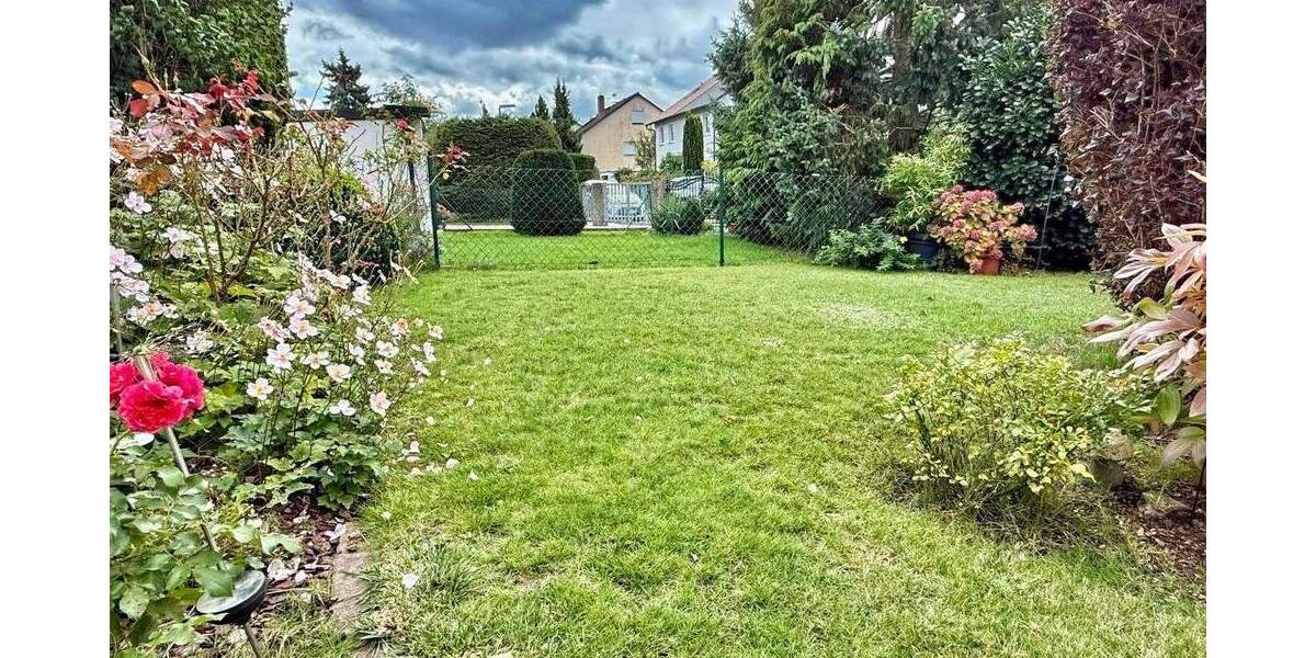 Doppelhaushälfte Zirndorf Weiherhof - 4 Zimmer, 93 m&sup2;, 459.000&euro; | Angebot:25797924