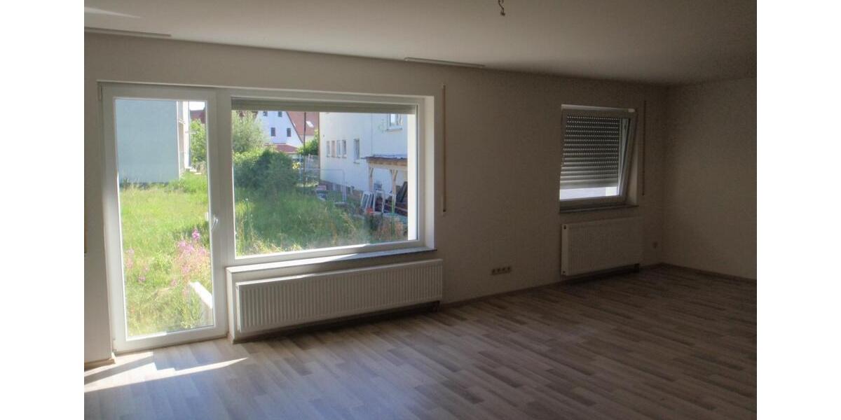 Erdgeschoßwohnung Lauf an der Pegnitz - 3 Zimmer, 90 m&sup2;, 289.000&euro; | Angebot:25009942