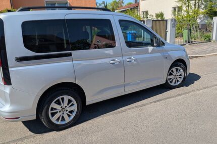 VW Caddy 85.000 km 21.900 &euro; Fürth 90763